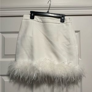 La’Ros White Feathered Skirt - Medium